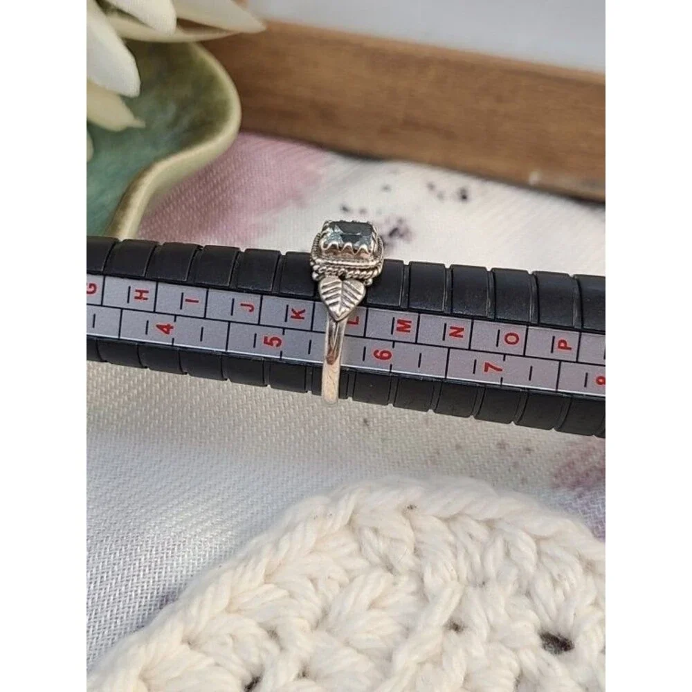 Sterling Silver Blue Topaz Ring 925 Size 5.5 Square Cut Vintage Leaf Band Gift - Picture 6 of 7